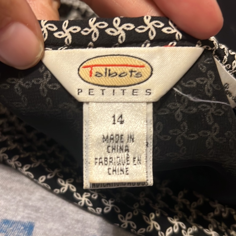 Talbots pure silk black/cream lined skirt. Hidden side zip closure. - Picture 7 of 8